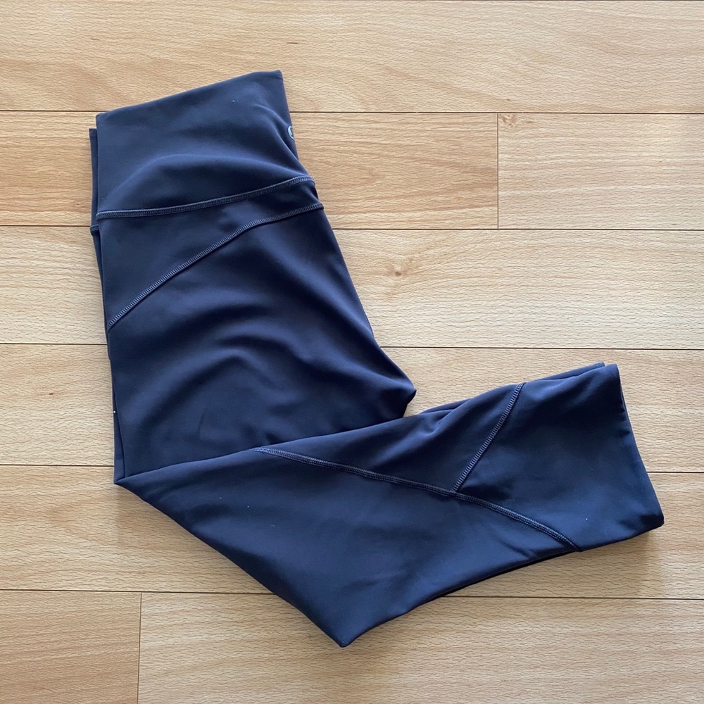 Lululemon Legging - Picture 2 of 3